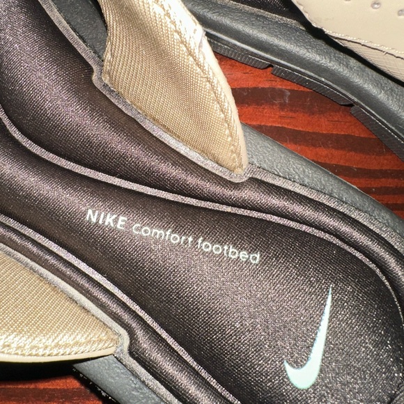 Nike Black and grey Comfort Flip Flops - Picture 3 of 5